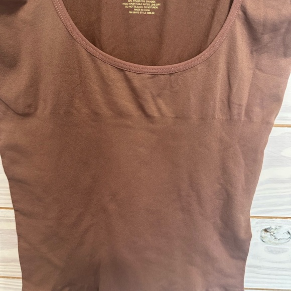 Juicy Couture Fitted Brown Ribbed Tank Top - Picture 5 of 5